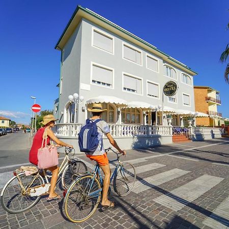 Hg Hotel Il Settebello 切齐纳的码头 外观 照片